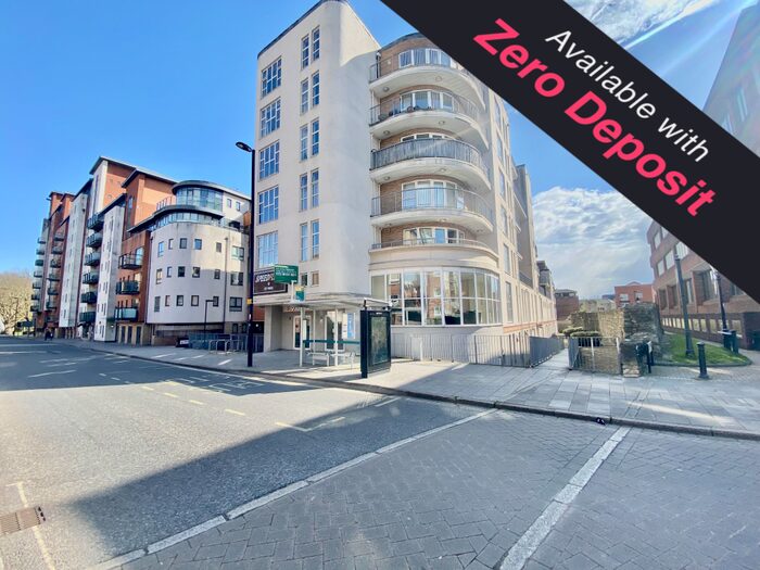 2 Bedroom Flat To Rent In Lower Canal Walk, Southampton, SO14