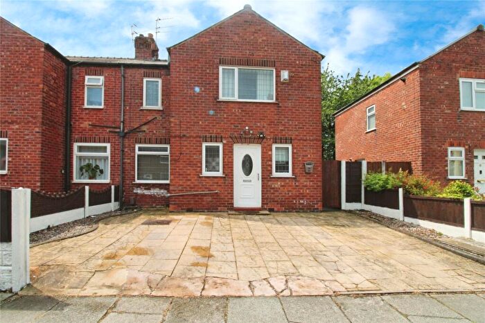 3 Bedroom Semi-Detached House For Sale In Coronation Street, Pendlebury, Swinton, Manchester, M27