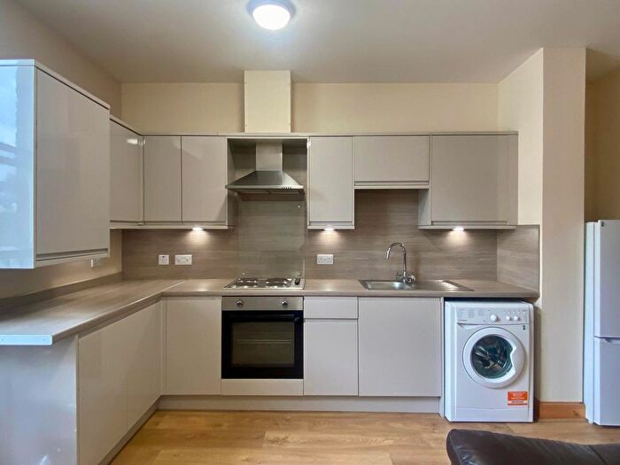 2 Bedroom Flat To Rent In A Commercial Street, Dundee (City Centre), DD1