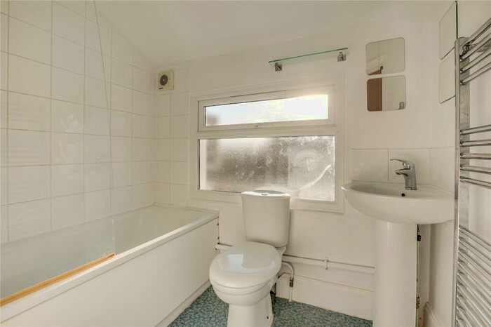 1 Bedroom Flat To Rent In White Hart Lane, Barnes, SW13