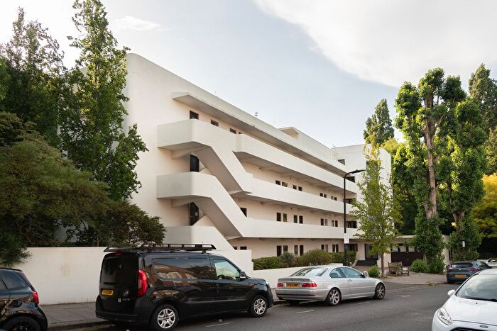 1 Bedroom Flat For Sale In Isokon Building Ii, Lawn Road, London, NW3