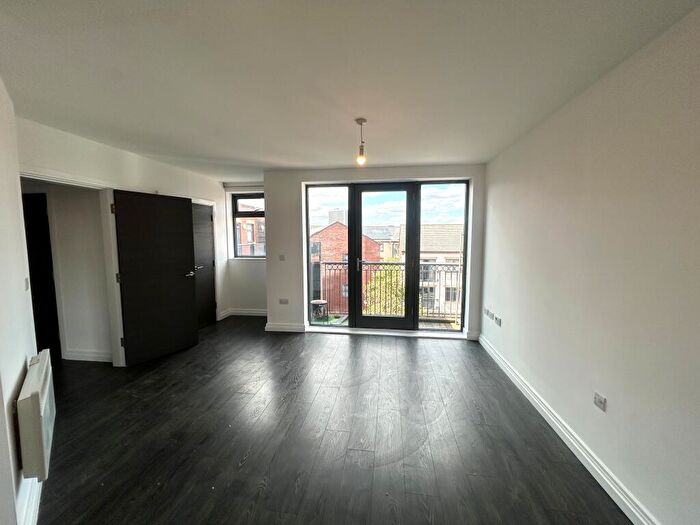 2 Bedroom Apartment To Rent In Metalworks, B18