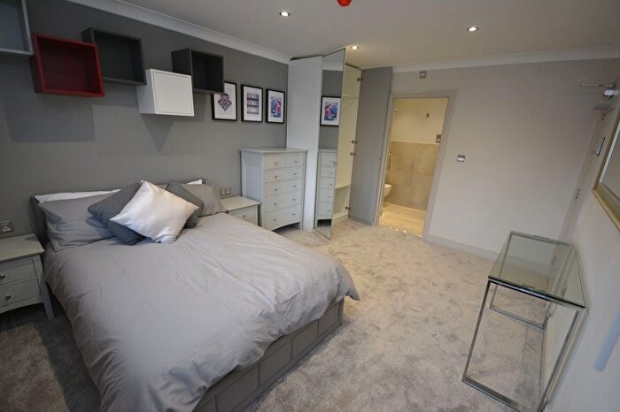 7 Bedroom Detached House To Rent In Allcroft Road, Reading, RG1