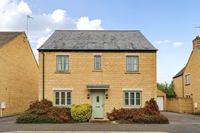 4 Bedroom Detached House For Sale In Moreton-In-Marsh, Gloucestershire, GL56