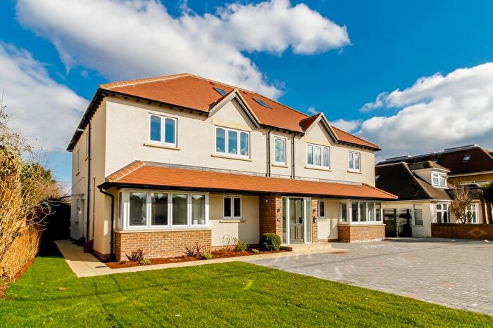 2 Bedroom Apartment To Rent In Banbury Road, Kidlington, OX5