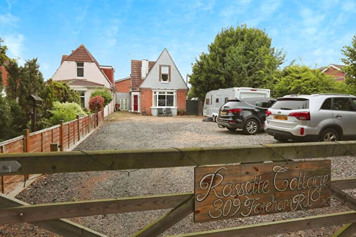 4 Bedroom Detached House For Sale In Fareham Road, Gosport, Hampshire, PO13