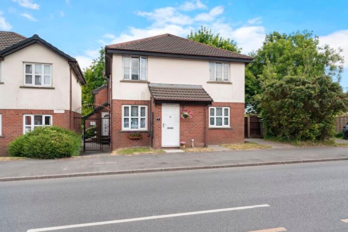 2 Bedroom Flat For Sale In St. James Court, Standish, Wigan, WN6