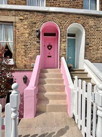 2 Bedroom Terraced House For Sale In Lizban Street, London, SE3