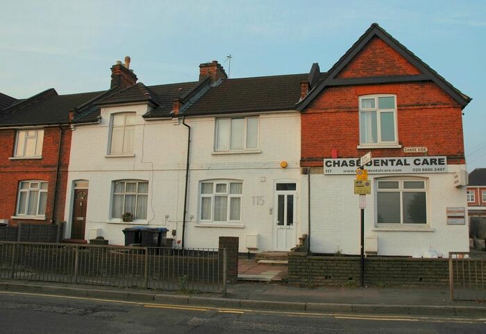 1 Bedroom Flat To Rent In Chase Side, Southgate, N14