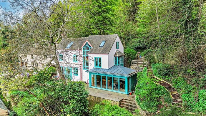 4 Bedroom House For Sale In Tabernacle Walk, Rodborough, Stroud, GL5