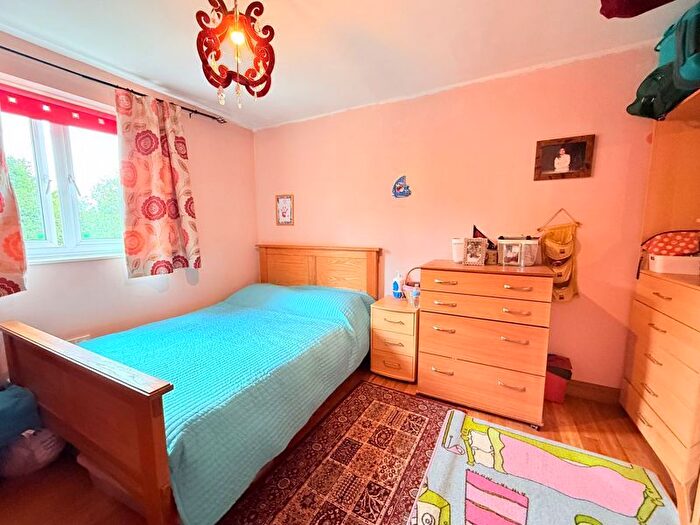 3 Bedroom End Terrace House For Sale In Greenhill Gardens, Northolt, UB5