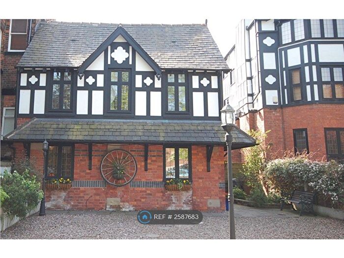 3 Bedroom Detached House To Rent In Half Edge Lane, Manchester, M30