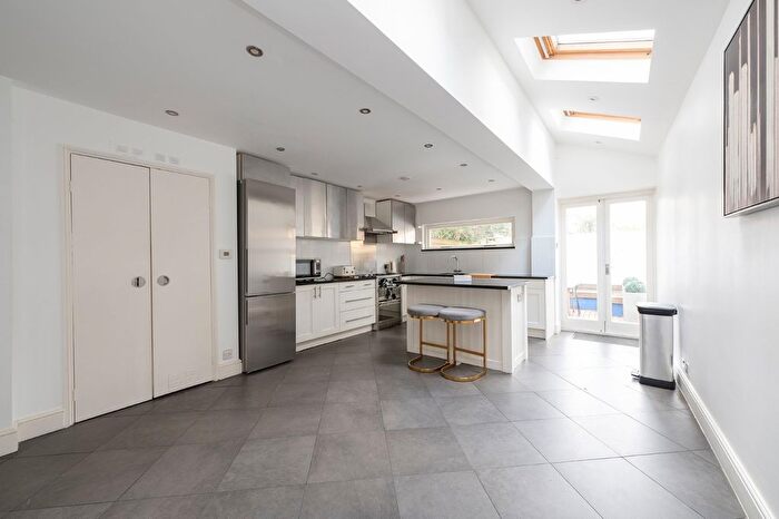 4 Bedroom Terraced House To Rent In Shorrolds Road, Fulham, SW6