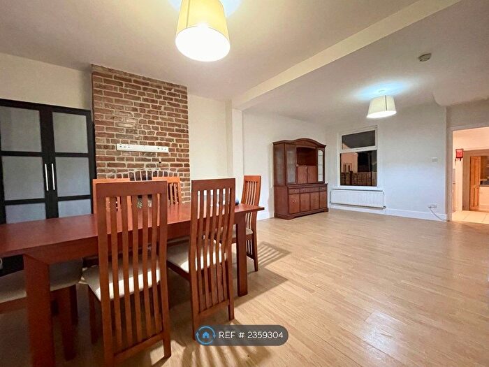 3 Bedroom Terraced House To Rent In Chaucer Road, London, E17