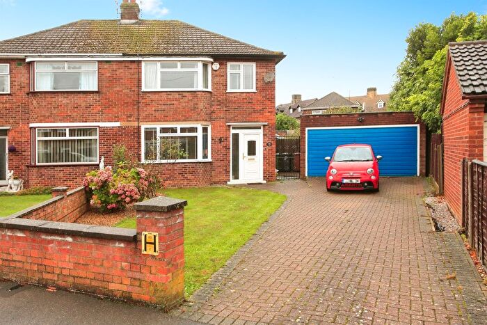 3 Bedroom Semi-Detached House For Sale In Sherwood Avenue, Peterborough, PE2