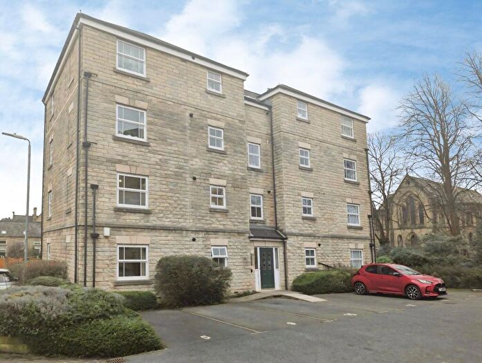 3 Bedroom Apartment For Sale In Bishopdale Court, Halifax, West Yorkshire, HX1