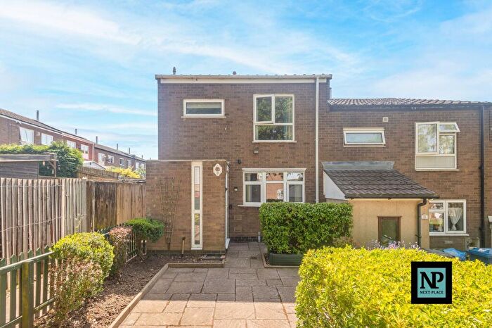 3 Bedroom Terraced House For Sale In Faringdon, Tamworth, B77