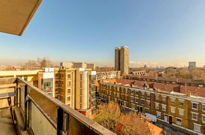 2 Bedroom Flat For Sale In Gascoigne Place, London, E2