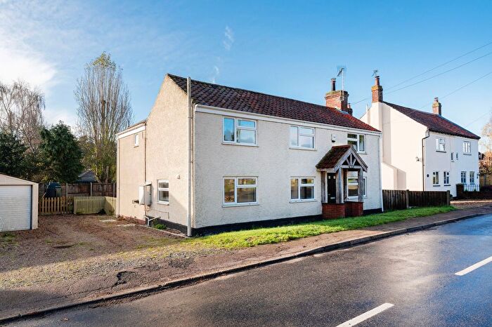 3 Bedroom Detached House To Rent In The Street, Claxton, NR14