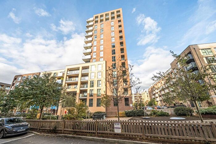 2 Bedroom Flat For Sale In Centenary Heights, Greenwich, London, SE10