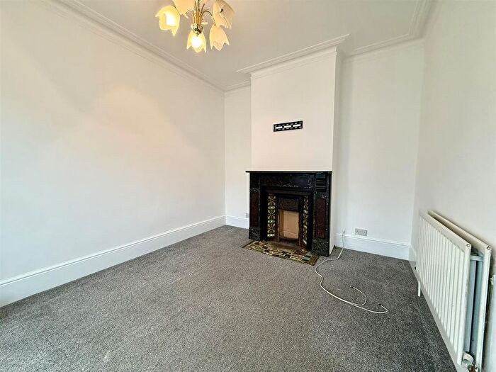 3 Bedroom Property To Rent In Dover Road, Portsmouth, PO3