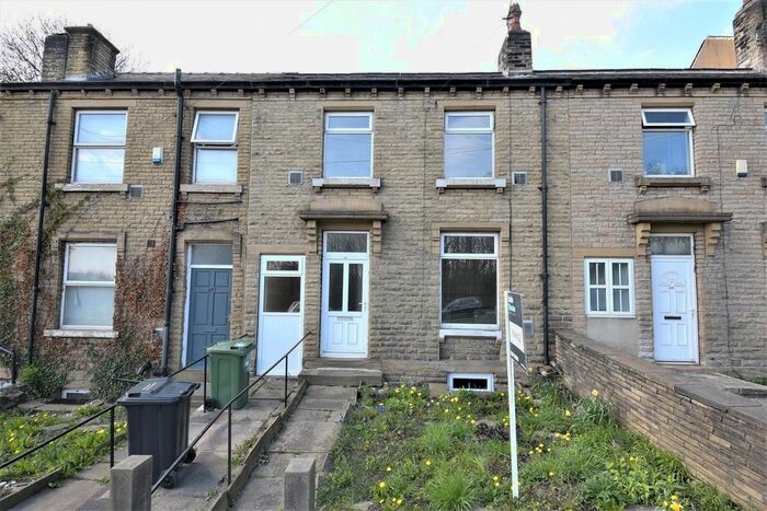 3 Bedroom Terraced House To Rent In Bradford Road, Fixby, Huddersfield, HD2
