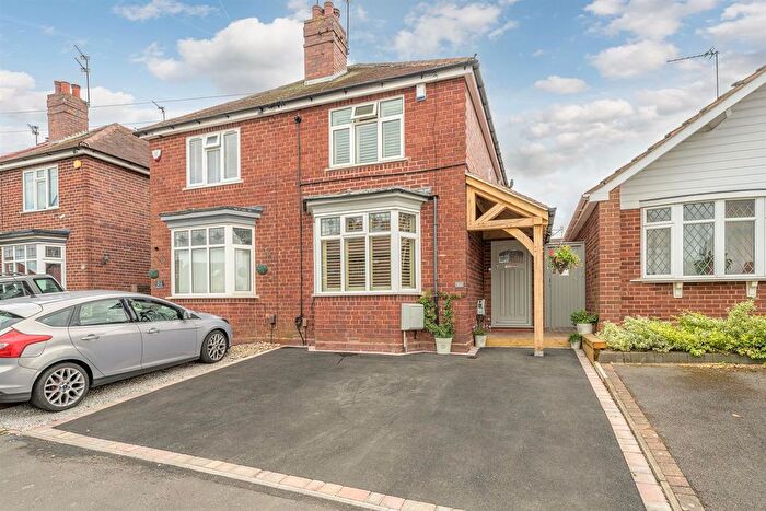 3 Bedroom Semi-Detached House For Sale In Brook Street, Wall Heath, DY6