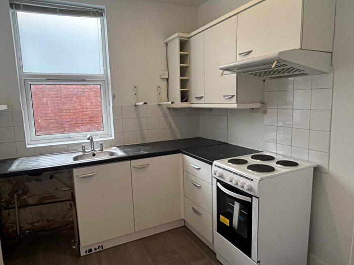 2 Bedroom House To Rent In Regent Street, Balby, DN4