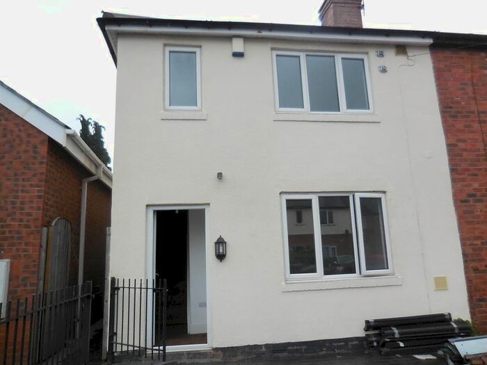 2 Bedroom Flat To Rent In Barnett Road, Willenhall, WV13