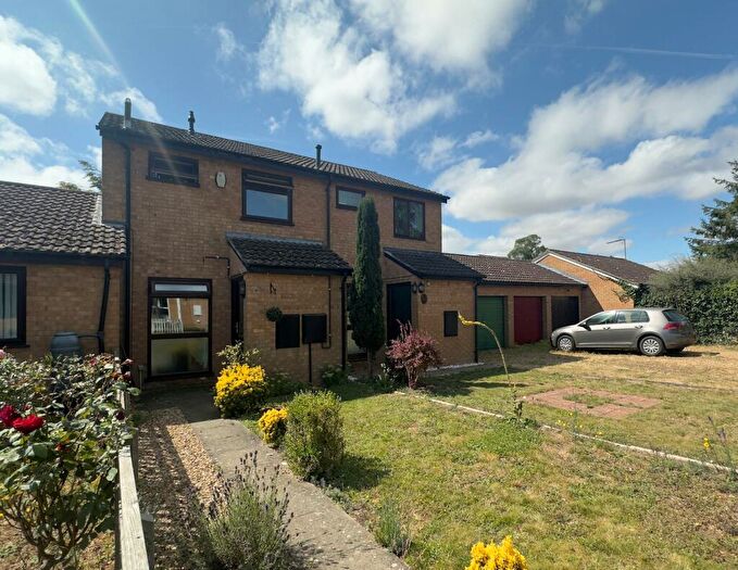 2 Bedroom Semi-Detached House To Rent In Windsor Gardens, Somersham, PE28