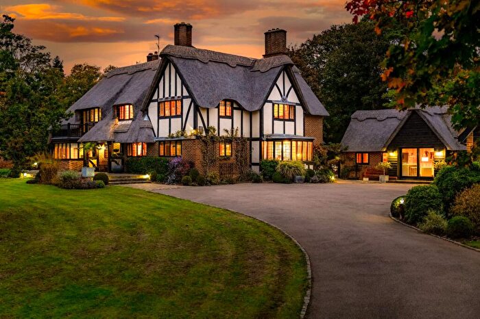 6 Bedroom Detached House For Sale In Garth Road, Letchworth Garden City, SG6