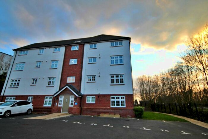 2 Bedroom Flat To Rent In Wensleydale, Wilnecote, B77