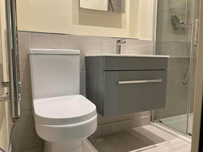 1 Bedroom Flat To Rent In High West Street, Dorchester, DT1
