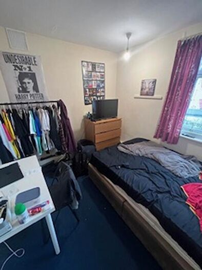 5 Bedroom Semi Detached House To Rent In The Turnways, Headingley, Leeds, LS6