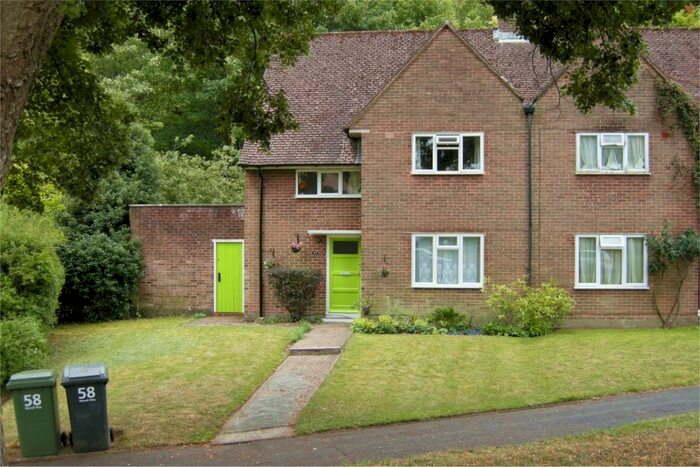 4 Bedroom Semi-Detached House To Rent In Wavell Way, Winchester, SO22