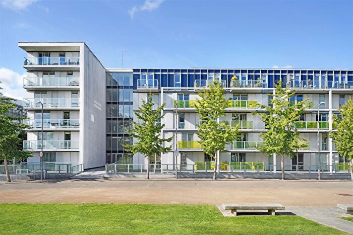 1 Bedroom Flat To Rent In New River Village, Hornsey, N8