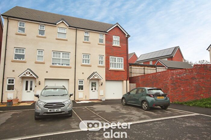 3 Bedroom Semi Detached House For Sale In Heol Ewen, Pontrhydyrun, Cwmbran, NP44