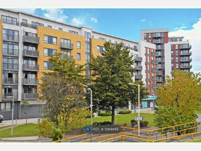 2 Bedroom Flat To Rent In Tarves Way, London, SE10
