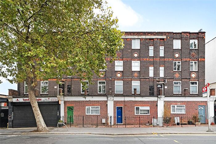 2 Bedroom Flat To Rent In Wood Street, London, E17