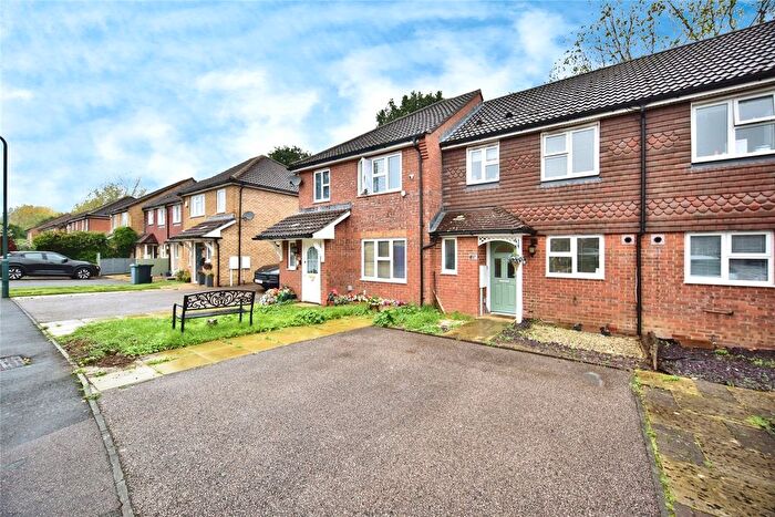 3 Bedroom Terraced House For Sale In Morris Close, Maidstone, Kent, ME17