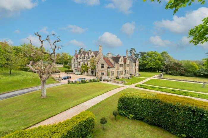 2 Bedroom Flat To Rent In Temple Grove House, Uckfield, TN22