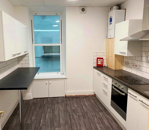 1 Bedroom Flat To Rent In Church Street, Barmouth, LL42