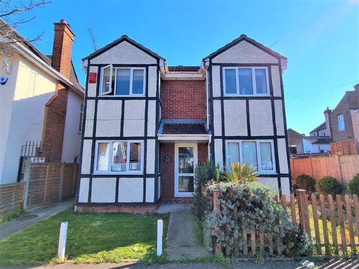 1 Bedroom Flat To Rent In Electric Avenue, Westcliff-On-Sea, SS0