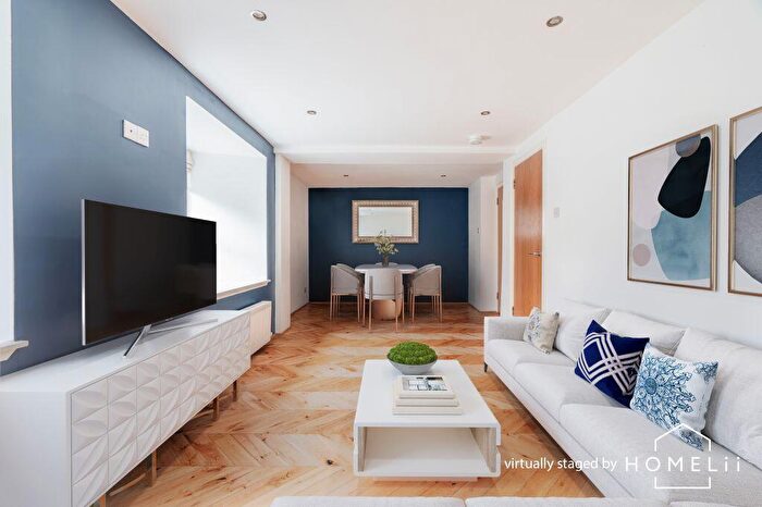 2 Bedroom Flat For Sale In / Links Gardens, Edinburgh, EH6