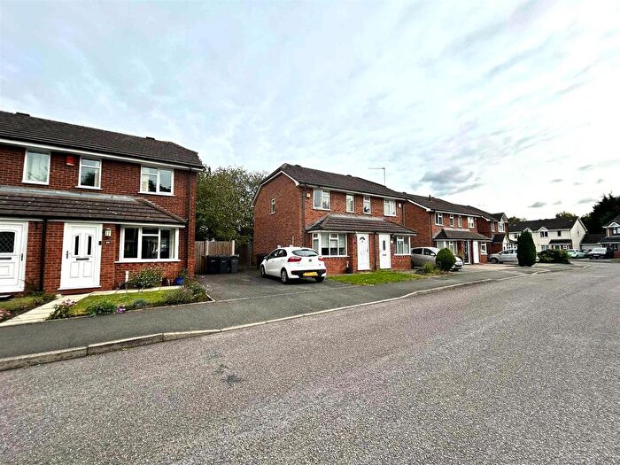 2 Bedroom Semi Detached House To Rent In York Close, Bournville, Birmingham, B30