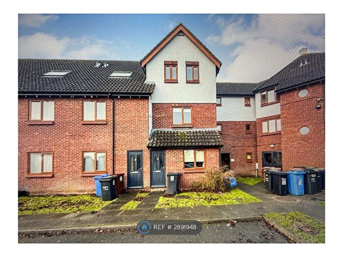 2 Bedroom Flat To Rent In Stephenson Way, Corby, NN17