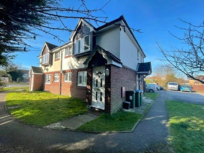 1 Bedroom Apartment To Rent In Oldhams Meadow, Aylesbury, HP20