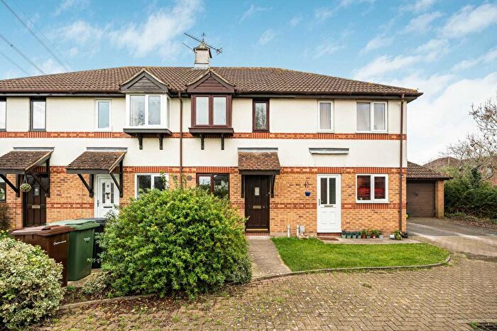 2 Bedroom Terraced House For Sale In Arndale Beck, Didcot, OX11