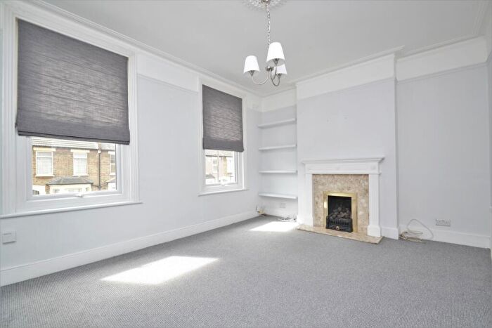 2 Bedroom Flat To Rent In Springrice Road London, SE13