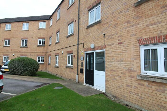 2 Bedroom Flat To Rent In Broadlands Gardens, Pudsey, LS28